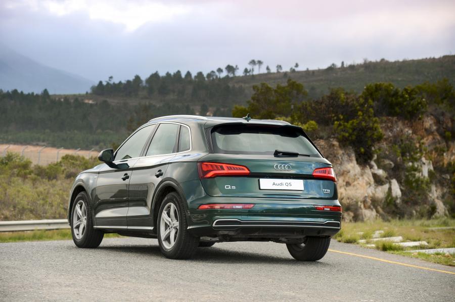 Audi Q5 TFSI Quattro S-Line 2017 года  (ZA) (фото 30 из 30)